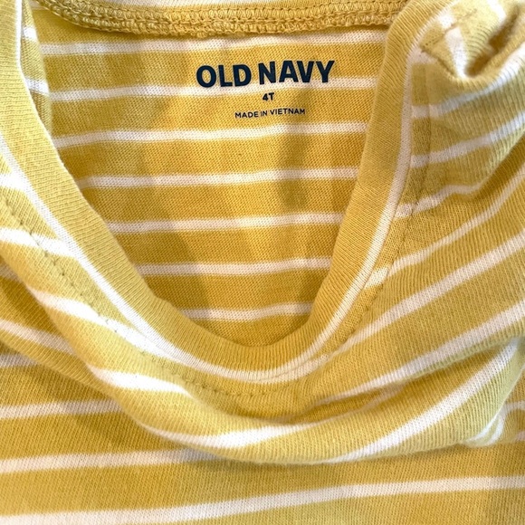 Old Navy 4T‎ long sleeve shirt bundle - Picture 6 of 6